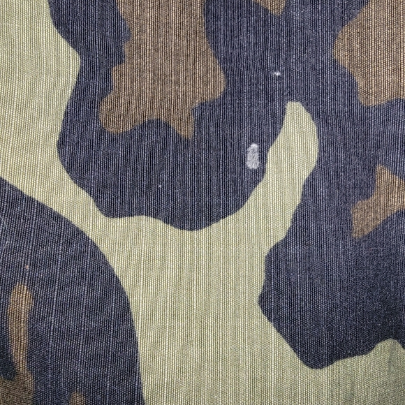 Authentic U.S Army Camouflage Shirt/Jacket - Picture 8 of 9